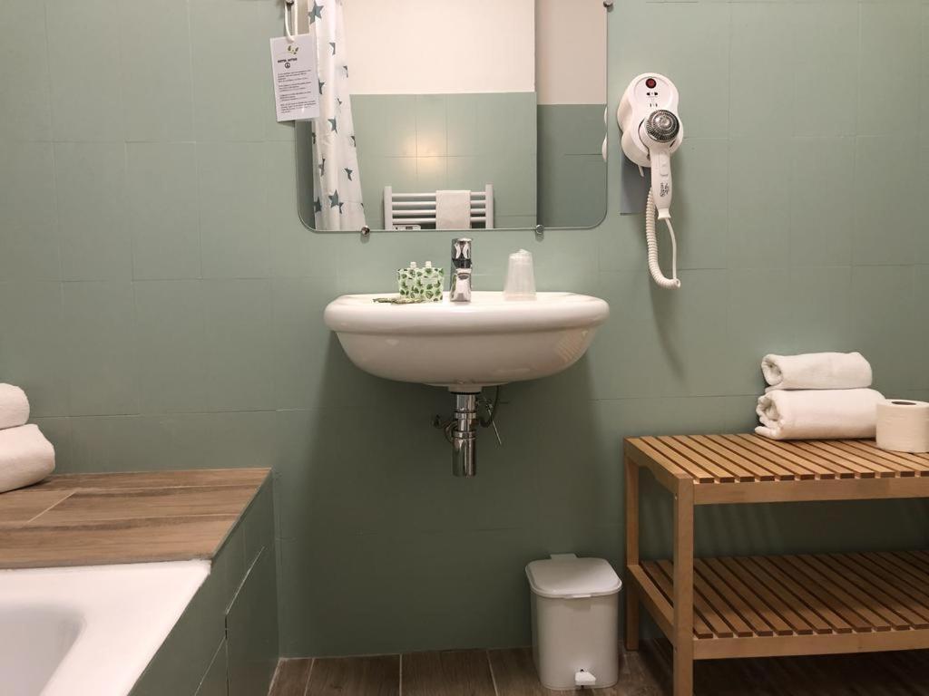 Hotel & Studios Astor 앙티브 외부 사진