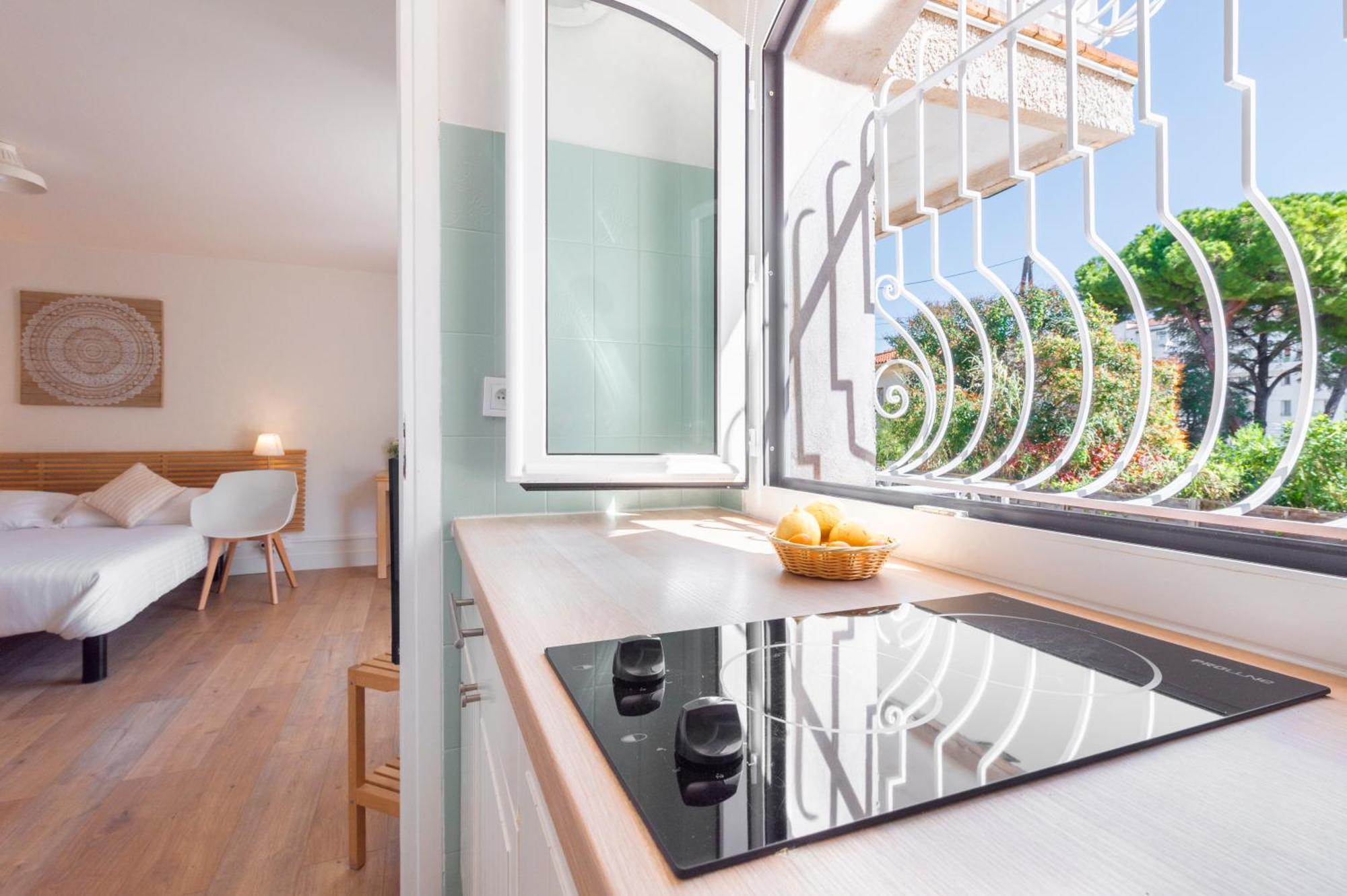 Hotel & Studios Astor 앙티브 외부 사진