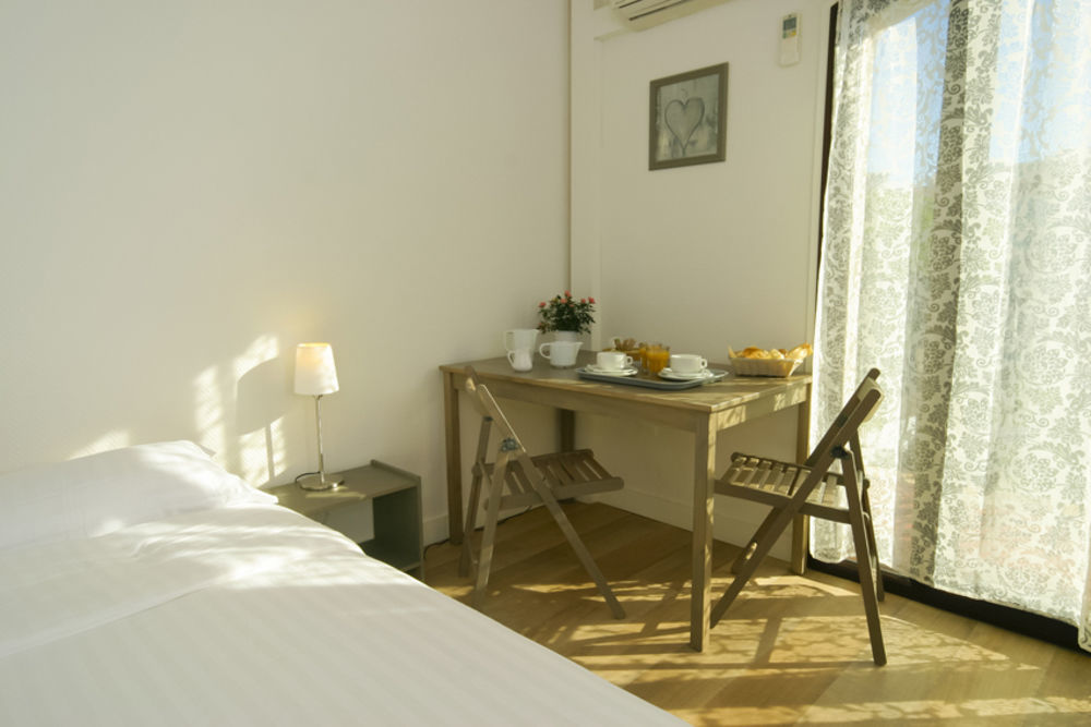 Hotel & Studios Astor 앙티브 외부 사진